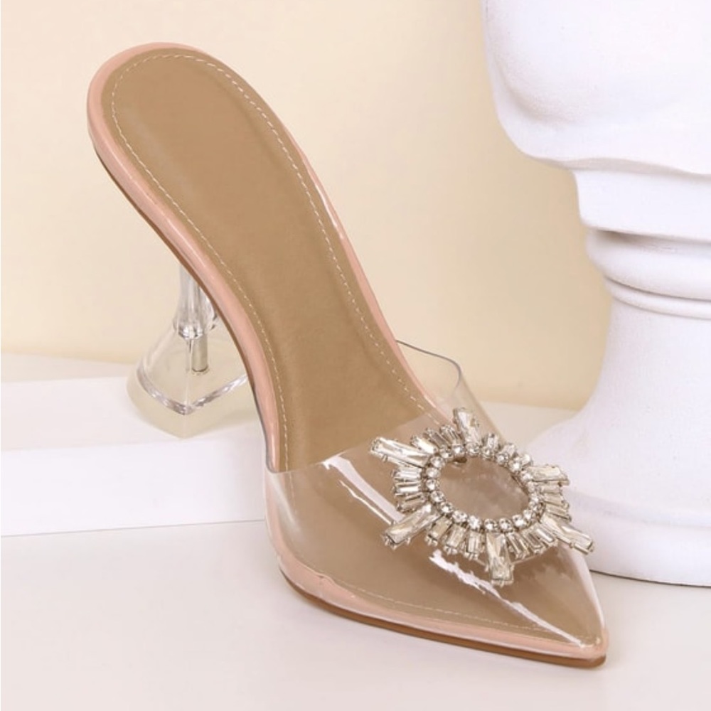 Lulu’s Midnight Light Nude Pointed-Toe Heels size 8.5 with silver decor